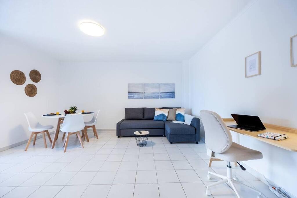 Apartment Seaside Serenity